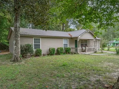 143 Ann Cir, Crawfordville, FL 32327
