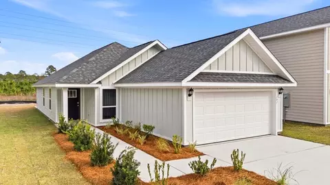141 Chateau Ln, Port St. Joe, FL 32456