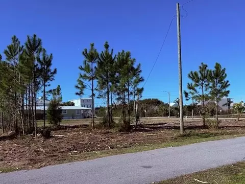 124 2nd St, Mexico Beach, FL 32456