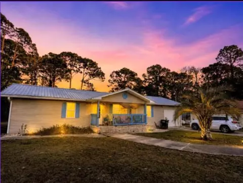 30 Jefferson St, Eastpoint, FL 32328
