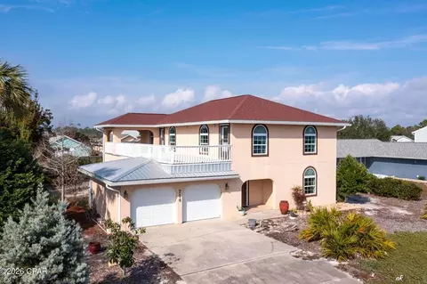 714 Gulf Aire Dr, Port St. Joe, FL 32456