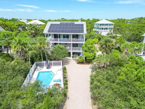 1912 Nautilus Dr, Saint George Island, FL 32328