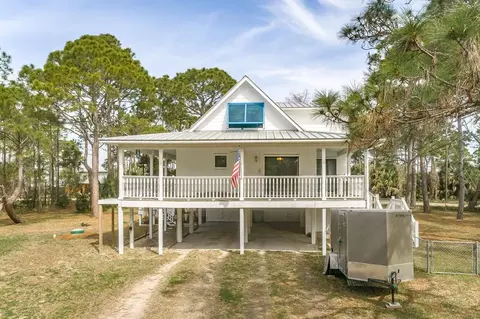 300 Cook St, Saint George Island, FL 32328