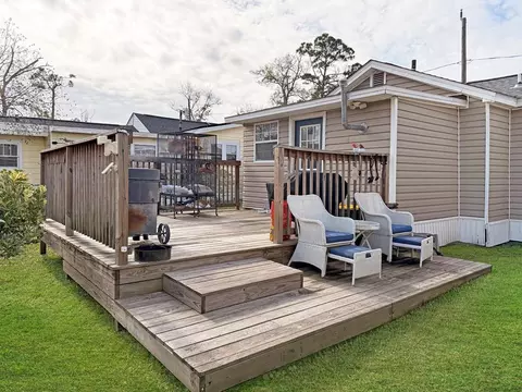511 Woodward Ave, Port St. Joe, FL 32456