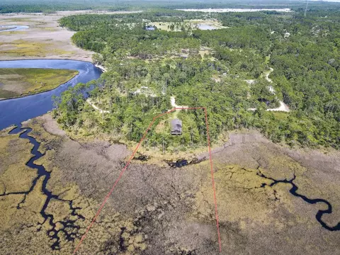 341 Jay Jay Way, Carrabelle, FL 32322 photo 10