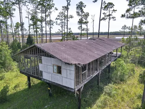341 Jay Jay Way, Carrabelle, FL 32322 photo 13