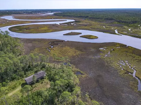 341 Jay Jay Way, Carrabelle, FL 32322 photo 6