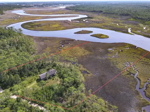 341 Jay Jay Way, Carrabelle, FL 32322 photo 7