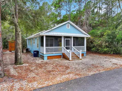 174 Sawyer Ln, Apalachicola, FL 32320