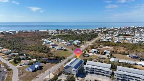 1120 15th St #1D, Mexico Beach, FL 32456