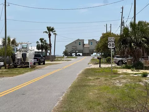 130 Atlantic St, Port St. Joe, FL 32456