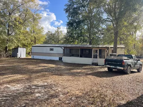 25280 SW Deer Ave, Bristol, FL 32321