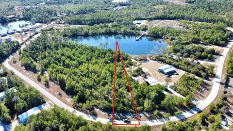 228 Lake Pristine Cir, Carrabelle, FL 32322