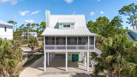 125 Canoe Ln, Port St. Joe, FL 32456