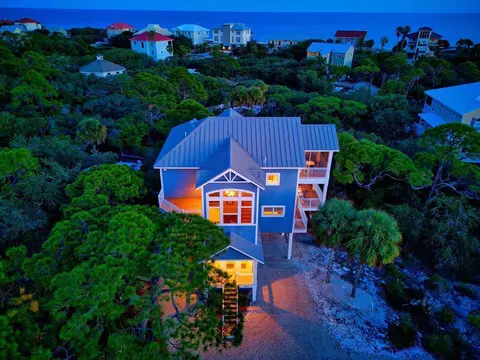 1400 Elm Ct, Saint George Island, FL 32328