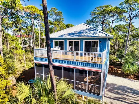 1856 W Suzie Ct, Saint George Island, FL 32328