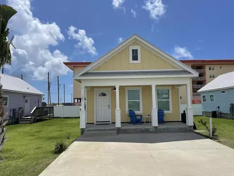 103 Ocean View Dr, Mexico Beach, FL 32456
