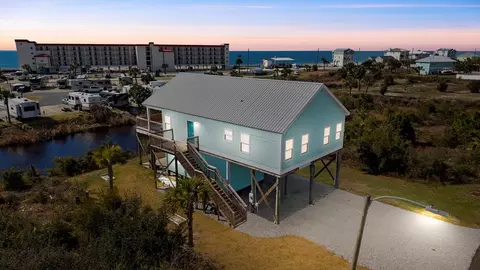 213 Nannook Rd, Mexico Beach, FL 32456
