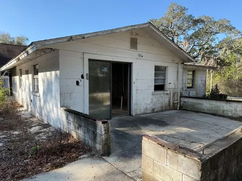 110 SE 10th St, Carrabelle, FL 32322 photo 2
