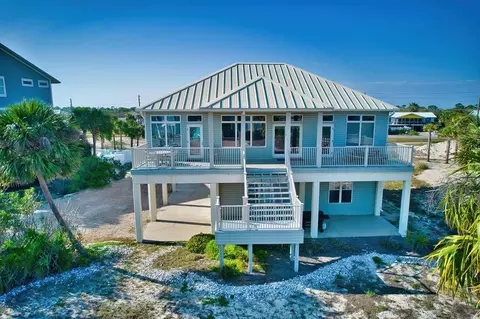 325 W Gorrie Dr, Saint George Island, FL 32328