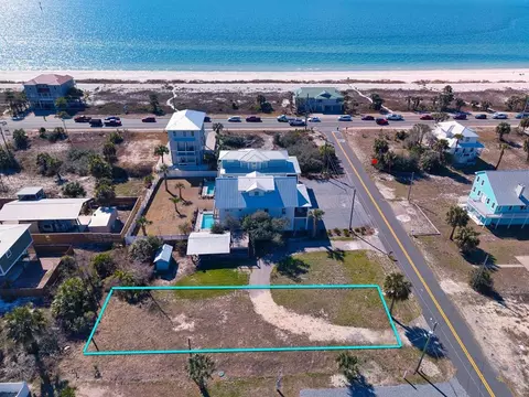 130 Desoto St, Port St. Joe, FL 32456