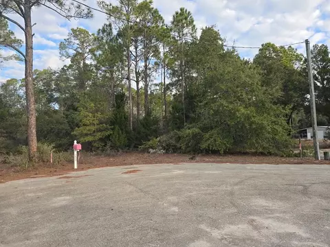 233 Apalachee St, Lanark Village, FL 32323