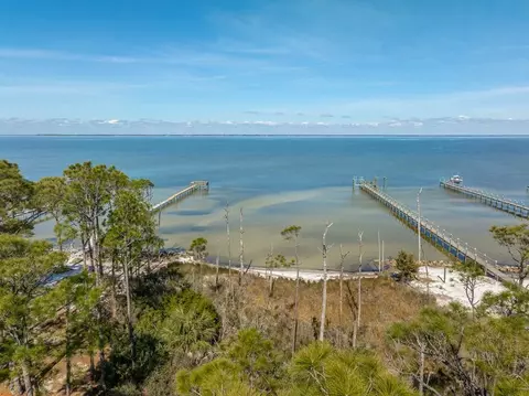 1207 E Gulf Beach Dr, Saint George Island, FL 32328