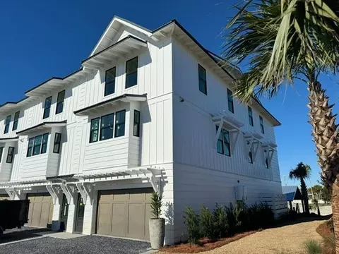 100 42nd St #A, Mexico Beach, FL 32456
