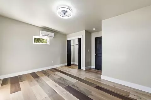 Bedroom - 601 W 3rd St, Carrabelle, FL 32322 photo 1 of 11