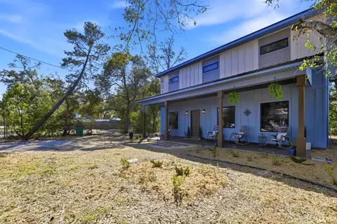 Exterior - 601 W 3rd St, Carrabelle, FL 32322 photo 7 of 8