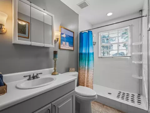 Bath - 107 Infield Dr, Carrabelle, FL 32322 photo 1 of 4