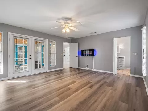 Living - 107 Infield Dr, Carrabelle, FL 32322 photo 4 of 5