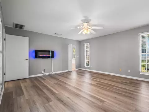 Living - 107 Infield Dr, Carrabelle, FL 32322 photo 3 of 5