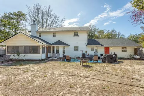 Exterior - 902 NW Ave D, Carrabelle, FL 32322 photo 4 of 6