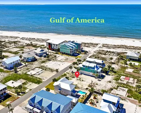 104 31st St, Mexico Beach, FL 32456