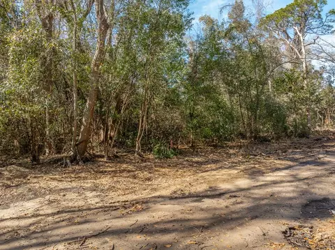 232 23rd Ave, Apalachicola, FL 32320