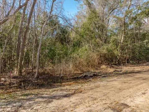 230 23rd Ave, Apalachicola, FL 32320
