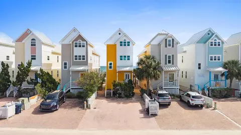 128 E Gorrie Dr, Saint George Island, FL 32328
