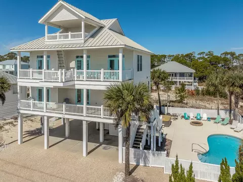 733 E Gulf Beach Dr, Saint George Island, FL 32328