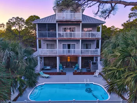 2009 Turpentine Trl, Saint George Island, FL 32328