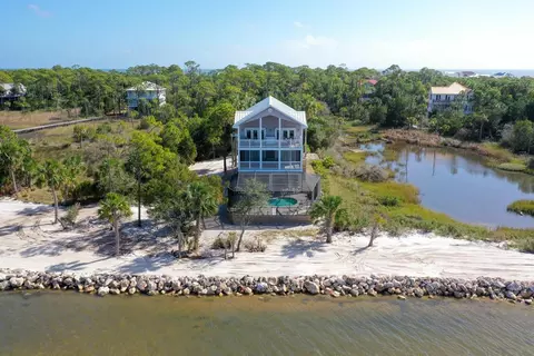 2123 Blue Heron Trl, Saint George Island, FL 32328