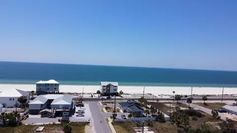 121 15th St, Mexico Beach, FL 32456