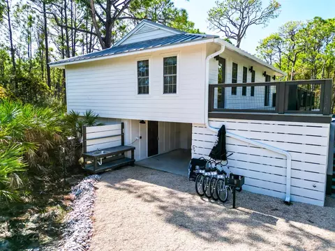 1404 Bayberry Ln, Saint George Island, FL 32328