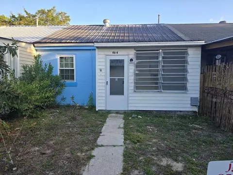 46 Carlton Ave #4, Lanark Village, FL 32323