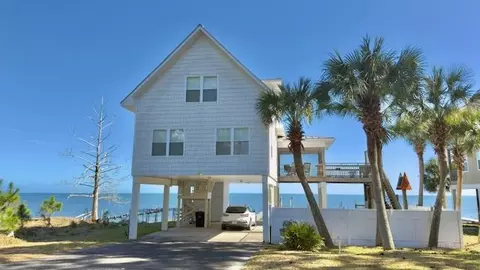 3036 Highway 98, Carrabelle, FL 32322