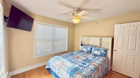 Bedroom - 3036 Highway 98, Carrabelle, FL 32322 photo 1 of 5