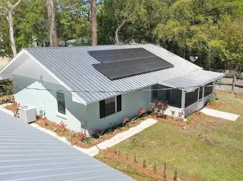 443 Boatwright St, Eastpoint, FL 32328