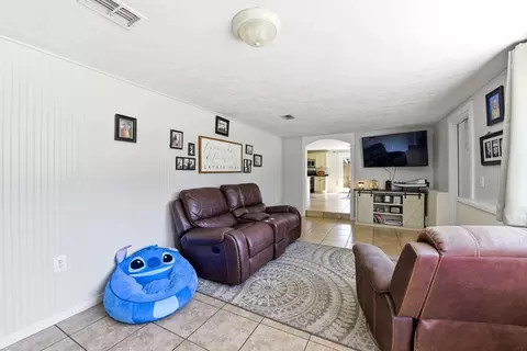 Living - 1012 NW Ave C, Carrabelle, FL 32322 photo 3 of 3