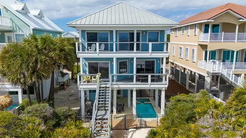 2248 Sailfish Dr, Saint George Island, FL 32328