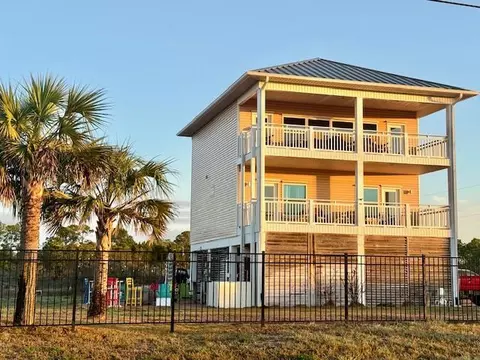 501 W Gulf Beach Dr, Saint George Island, FL 32328
